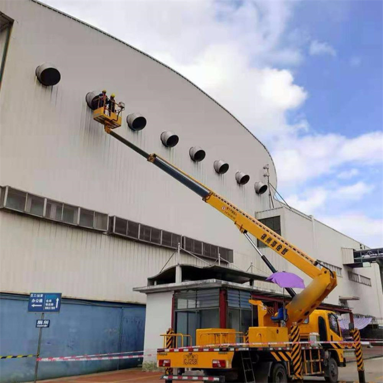 遂宁高空作业车出租服务：专业广告牌安装解决方案